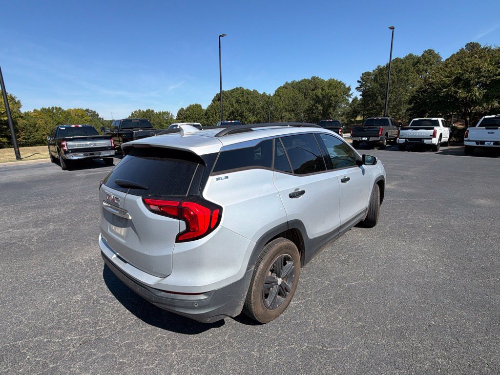 Used 2020 GMC Terrain SLE w/ Driver Convenience Package FWD image 18