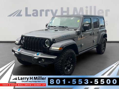 Used 2023 Jeep Wrangler Unlimited w/ Cold Weather Group AWD/4WD image 1