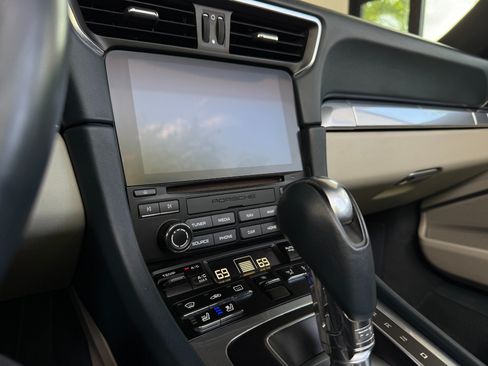 Used 2018 Porsche 911 Carrera image 38