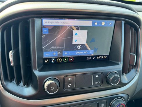 Used 2021 Chevrolet Colorado Z71 AWD/4WD image 18