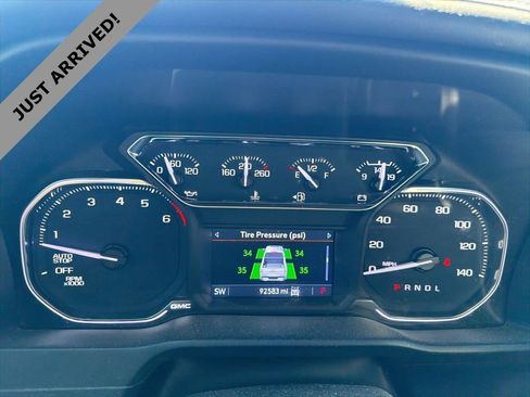 Used 2021 GMC Sierra 1500 Elevation w/ Preferred Package image 11