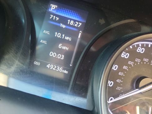 Certified 2022 Toyota Camry SE image 11