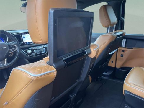 Used 2022 Chrysler Pacifica Pinnacle image 10