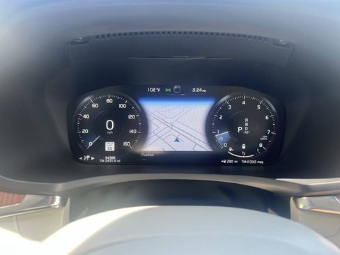 Used 2022 Volvo S60 B5 Momentum AWD/4WD image 6
