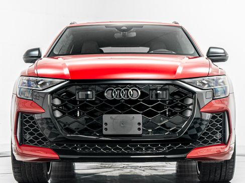 Used 2025 Audi RS Q8 performance image 4