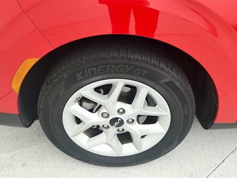 Used 2023 Kia Soul S image 28