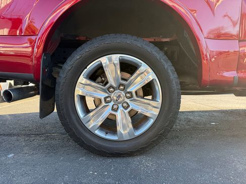 Used 2015 Ford F150 Platinum w/ Equipment Group 701A Luxury image 29