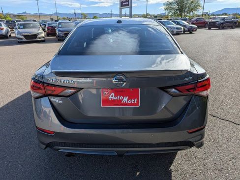 Used 2022 Nissan Sentra SR w/ SR Premium Package image 4