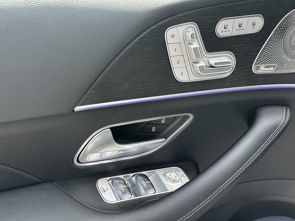 Certified 2026 Mercedes-Benz GLS 450 4MATIC image 12
