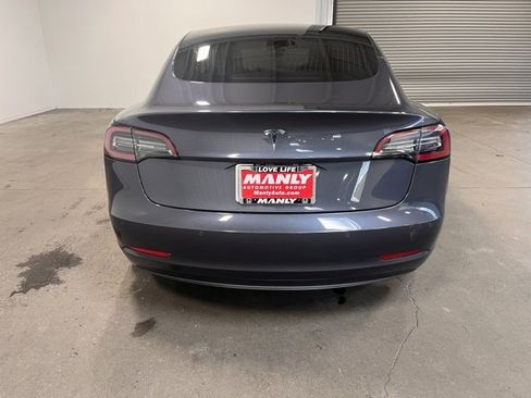 Used 2020 Tesla Model 3 Standard Range Plus image 4