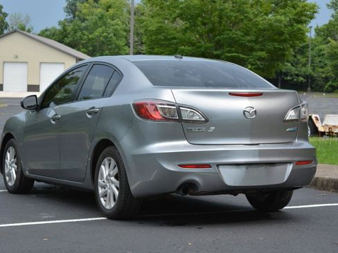 Used 2012 MAZDA MAZDA3 i Grand Touring w/ Tech Pkg FWD image 7