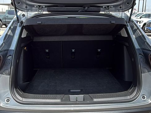 Used 2024 Chevrolet Trax LT w/ Driver Confidence Package FWD image 22