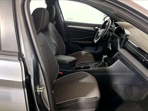 Used 2025 Volkswagen Jetta Sport FWD image 6