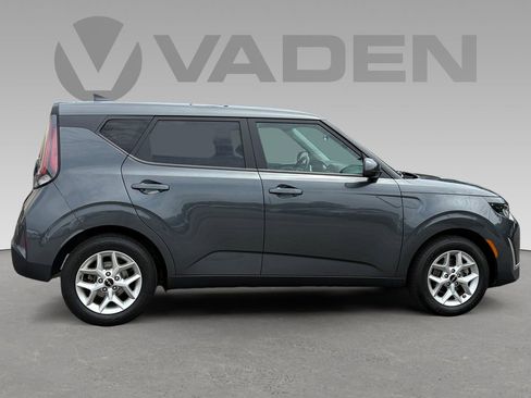 Used 2024 Kia Soul LX w/ Option Group 015 FWD image 6