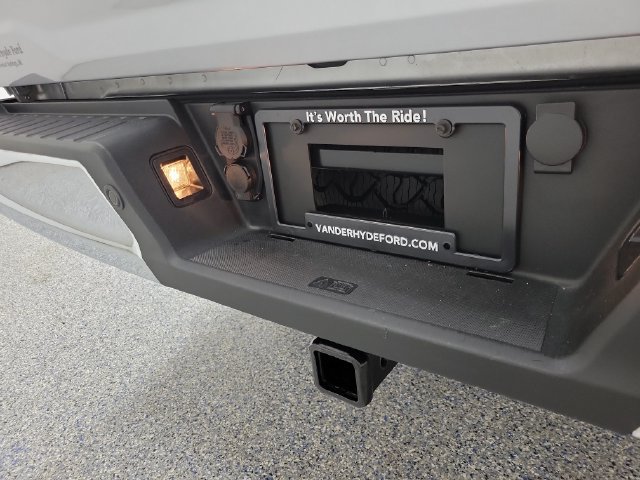 Used 2022 Ford F150 Lariat w/ Max Trailer Tow Package AWD/4WD image 12