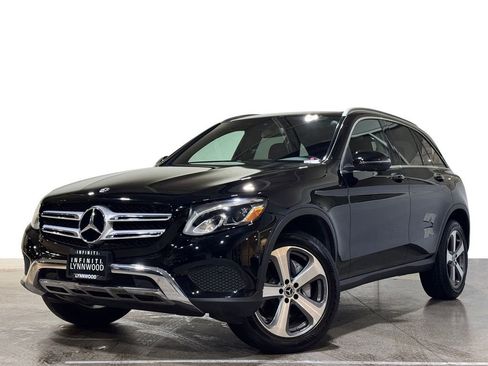 Used 2019 Mercedes-Benz GLC 300 4MATIC image 1