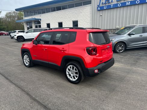 Used 2021 Jeep Renegade Latitude w/ Luxury Group I image 5