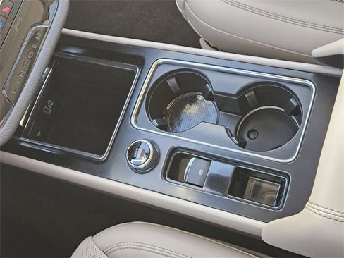 Certified 2021 Lincoln Corsair Reserve w/ Equipment Group 201A image 20