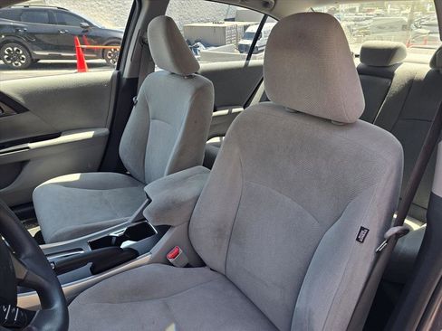 Used 2013 Honda Accord LX image 12