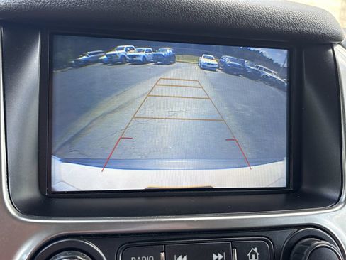 Used 2020 Chevrolet Suburban LT RWD image 5