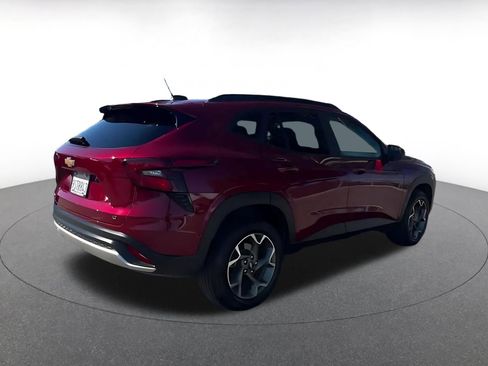 Used 2025 Chevrolet Trax LT image 15