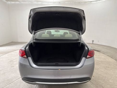 Used 2017 Chrysler 200 Limited Platinum FWD image 27