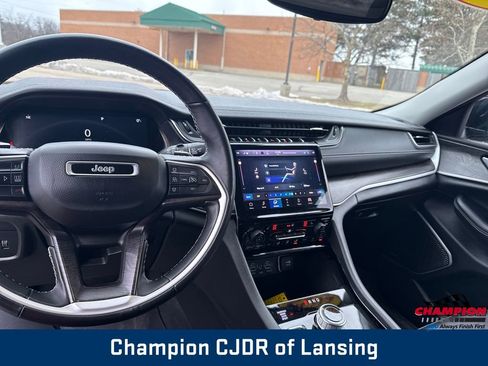 Used 2022 Jeep Grand Cherokee Limited image 14