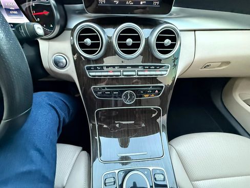 Used 2018 Mercedes-Benz C 300 Sedan image 21