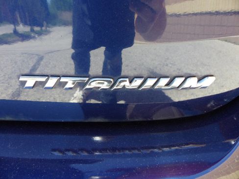 Used 2017 Ford Focus Titanium FWD image 9