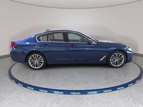 Used 2023 BMW 530i w/ Premium Package RWD image 6
