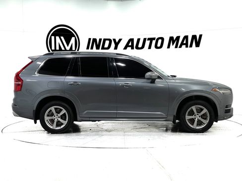 Used 2017 Volvo XC90 T5 Momentum w/ Vision Package image 3