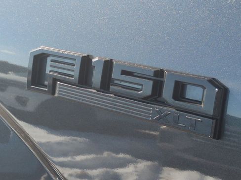 Used 2018 Ford F150 XLT w/ Equipment Group 302A Luxury image 17