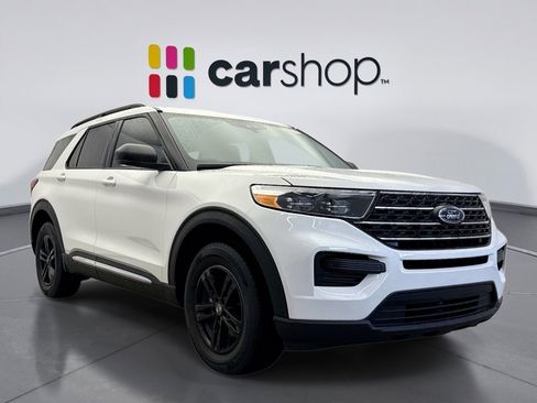 Used 2022 Ford Explorer XLT image 7