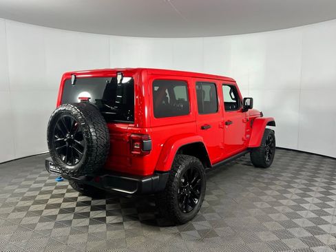 Used 2023 Jeep Wrangler Unlimited Sahara w/ Cold Weather Group image 9