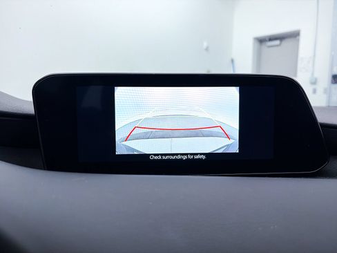 Used 2023 MAZDA MAZDA3 s FWD image 9