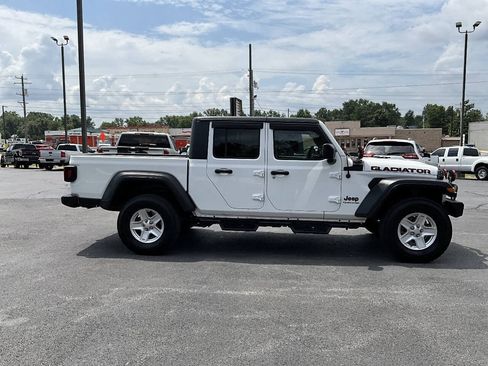 Used 2020 Jeep Gladiator Sport w/ Quick Order Package 23S AWD/4WD image 6