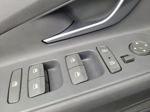 Used 2023 Hyundai Elantra SEL w/ Convenience Package FWD image 27