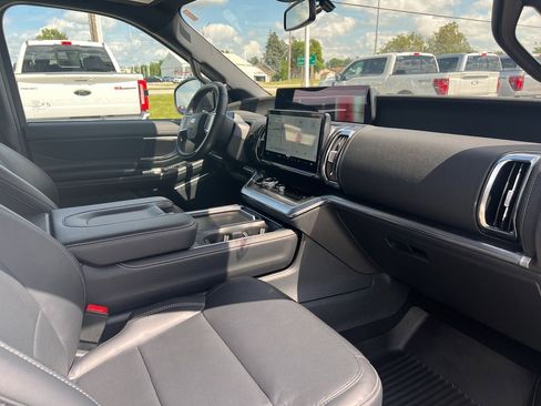 Used 2025 Ford Expedition Max Platinum w/ Stealth Appearance Package AWD/4WD image 22