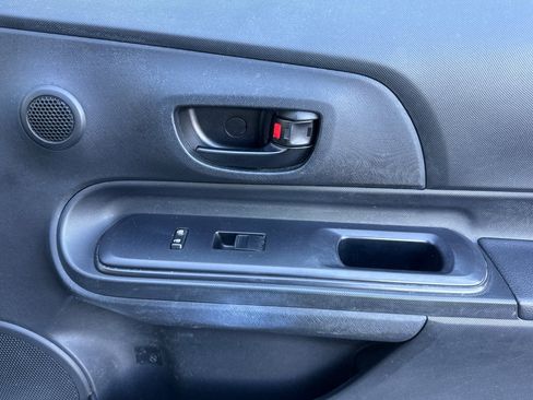 Used 2015 Toyota Prius C One FWD image 22