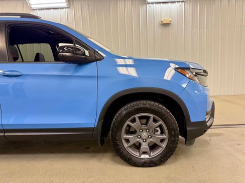 Used 2024 Honda Passport TrailSport image 4