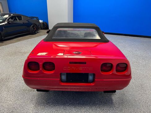Used 1992 Chevrolet Corvette Convertible RWD image 24