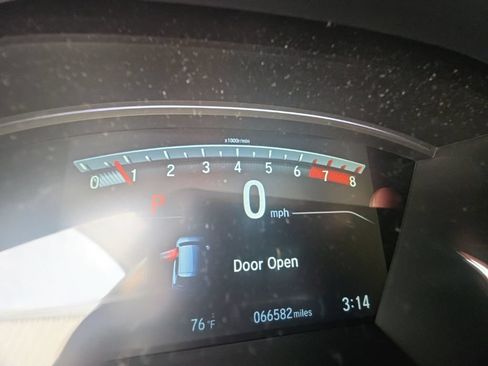 Used 2017 Honda CR-V Touring image 15