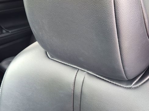 Used 2023 Toyota Highlander XLE FWD image 18