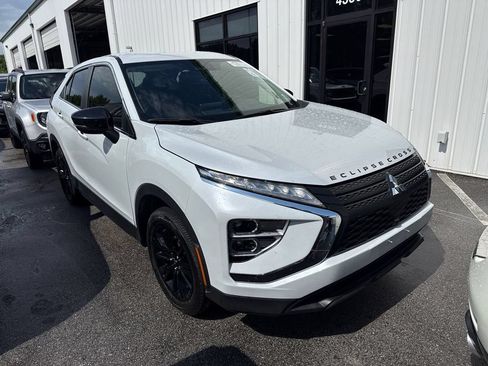 Used 2024 Mitsubishi Eclipse Cross LE AWD/4WD image 1