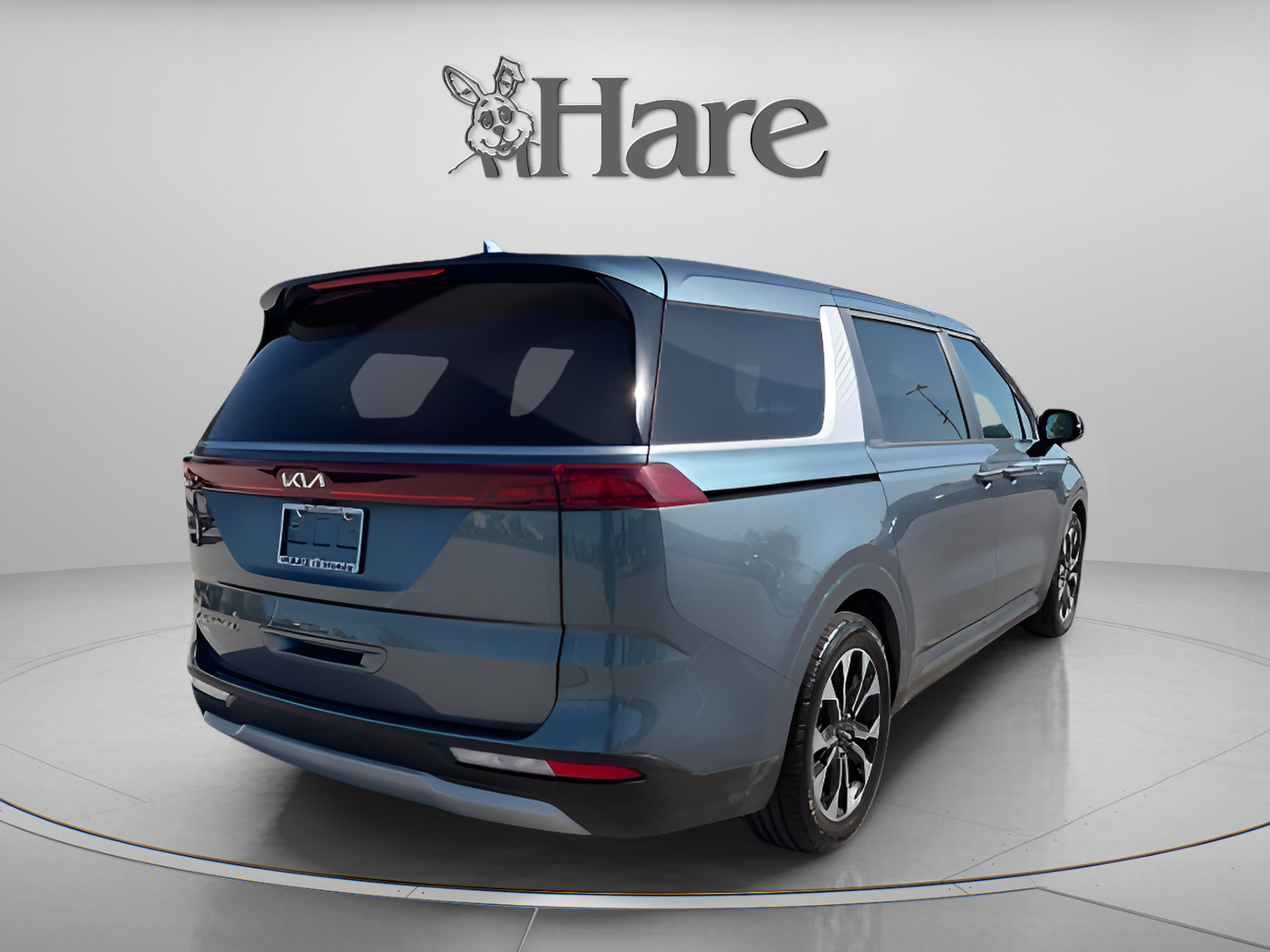 Used 2022 Kia Carnival EX FWD image 5