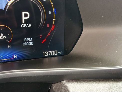 Used 2024 Chevrolet Colorado Trail Boss w/ Technology Package AWD/4WD image 11