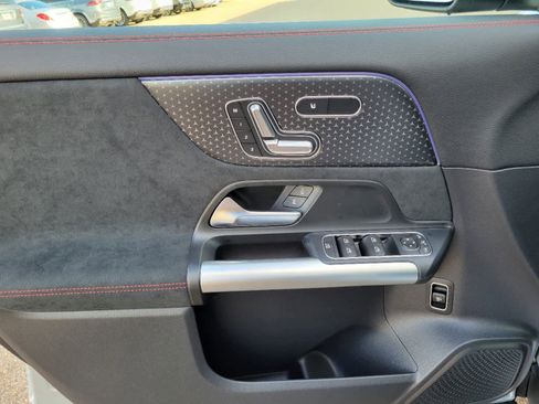 New 2025 Mercedes-Benz GLA 250 image 11