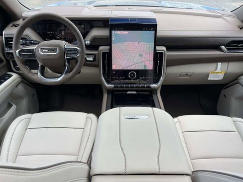 New 2026 GMC Yukon Denali w/ Sun & Power Step Package AWD/4WD image 13
