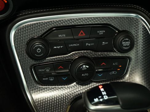 Used 2019 Dodge Challenger SRT Hellcat Redeye image 15