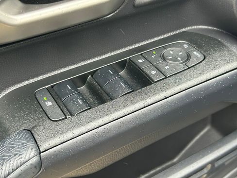 Used 2025 Toyota 4Runner Limited image 22